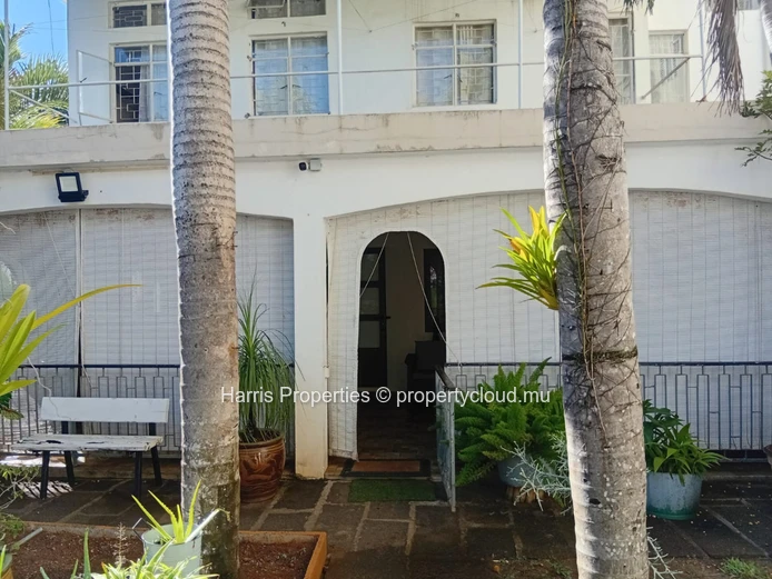 For Sale: Individual freehold beachfront house in Baie du Tombeau