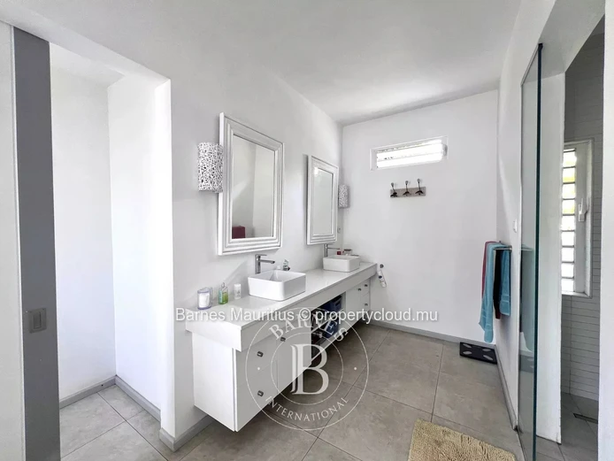 PETIT RAFFRAY -Domain 5605 m2 - 5 Chambres
