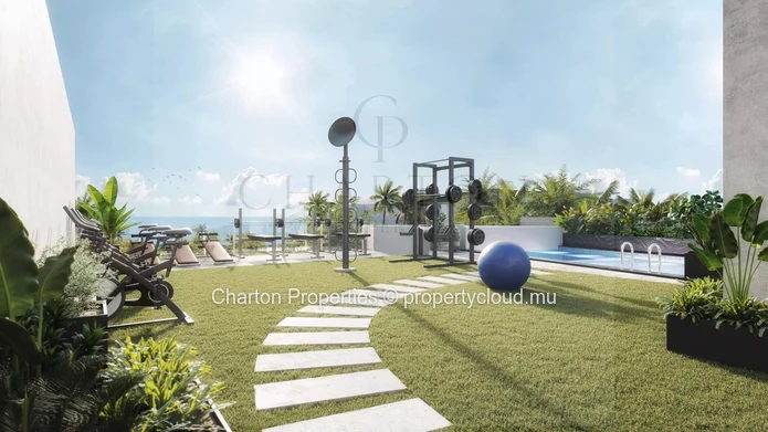 2-bedroom ground floor apartment just steps from Tamarin beach