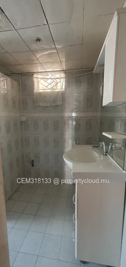 Terrain Résidentiel & Commercial 21 Perches à Vendre – Beau Séjour, Quatre-Bornes 