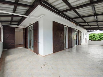 7 Bedroom House