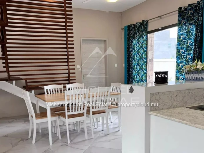 ontemporary 2-Bedroom House with Private Pool in Grand Bay