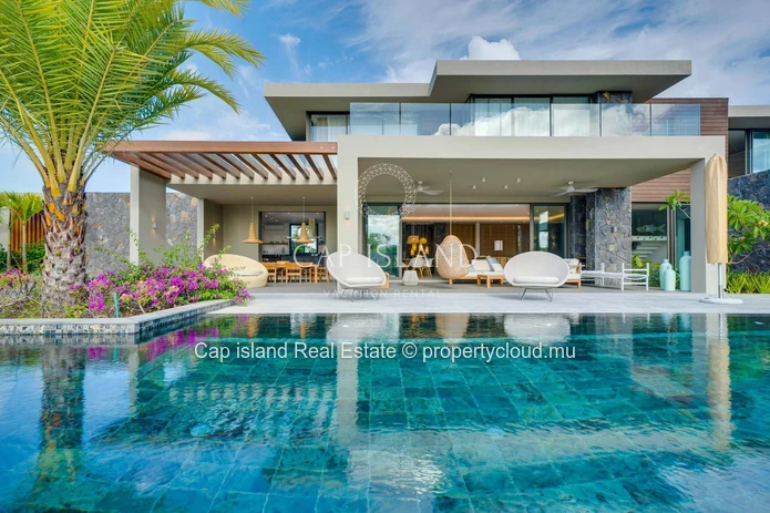 Anahita - Luxurious 660 sqm villa, golf and beach access