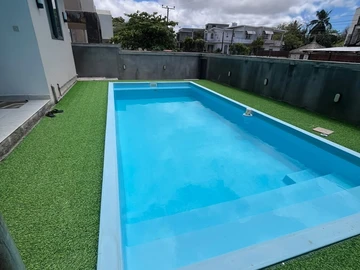 6 Bedroom House
