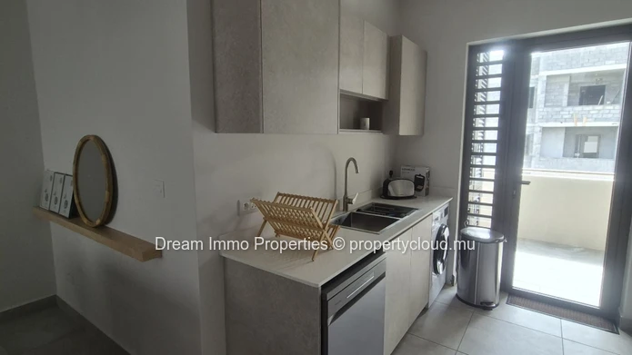 Location Superbe Penthouse Vue Mer & Montagne A Flic En Flac – Ile Maurice