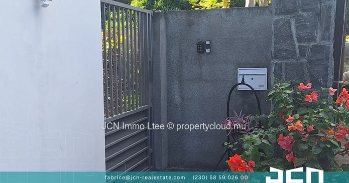Apartment for sale at La Preneuse