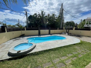 6 Bedroom House