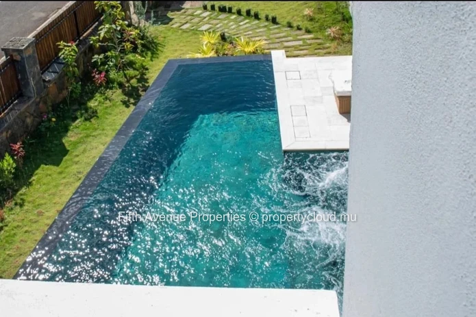 Flic En Flac - Villa De Prestige De 4 Chambres