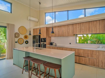 5 Bedroom Villa