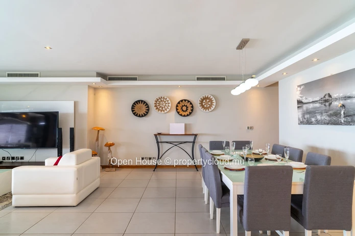 Penthouse meublé de 212 m² avec piscine à Pointe aux Biches