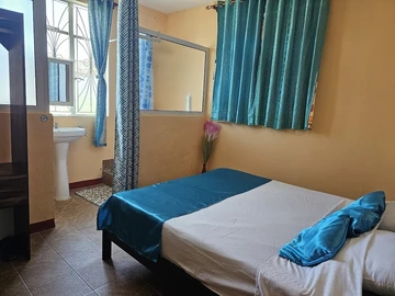 7 Bedroom House