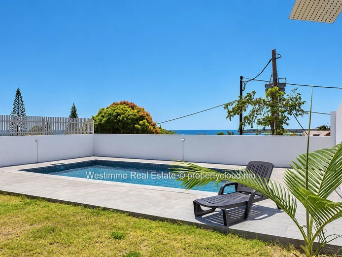 Penthouse de 200 m² avec vue mer à vendre à Tamarin