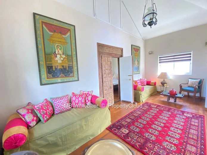 Villa for sale.