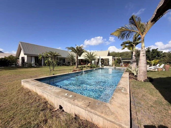 Villa d’exception sur 4 220 m² de terrain à louer – Belouguet, Tamarin