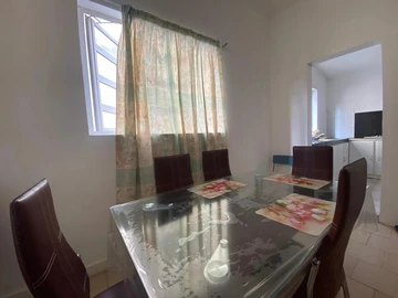 Maison de 8 Chambres