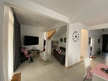 Maison de 4 Chambres