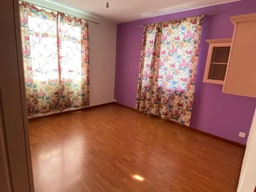 6 Bedroom House