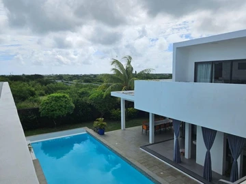 5 Bedroom Villa
