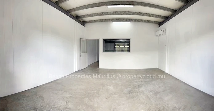 75m² Commercial / Retail / Office space in Black River