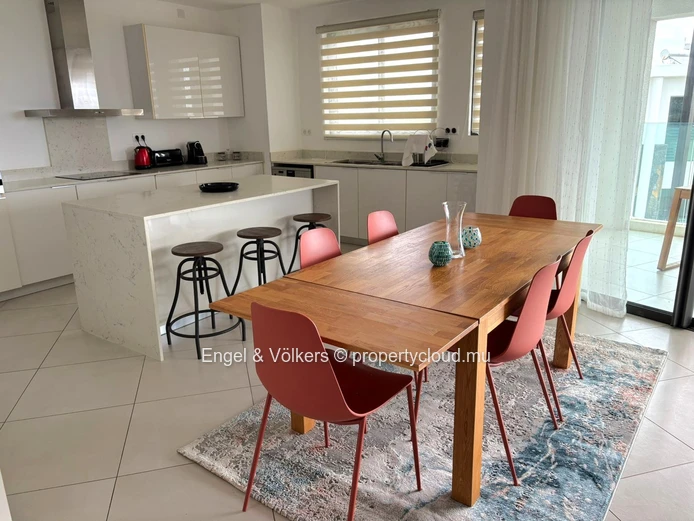 Elegant Top-Floor Luxury Apartment in the Heart of Grand Baie