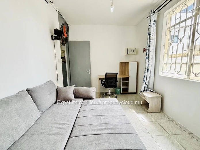 House With Large Veranda, Garden And Beach Walking Distance – Pereybere