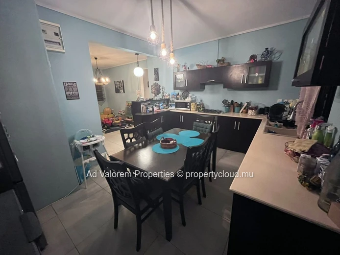 À VENDRE –  Maison à étage - Coromandel