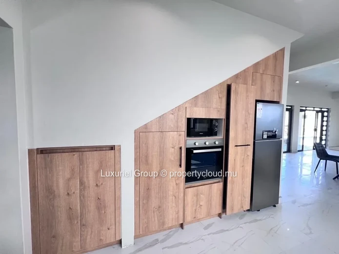 Villa De 4 Chambres Avec Piscine Privée À Grand Baie