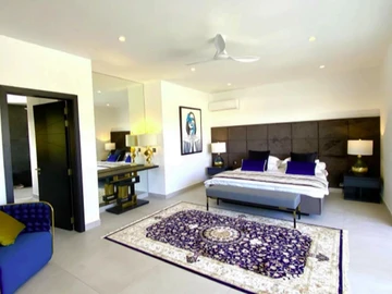 4 Bedroom Villa