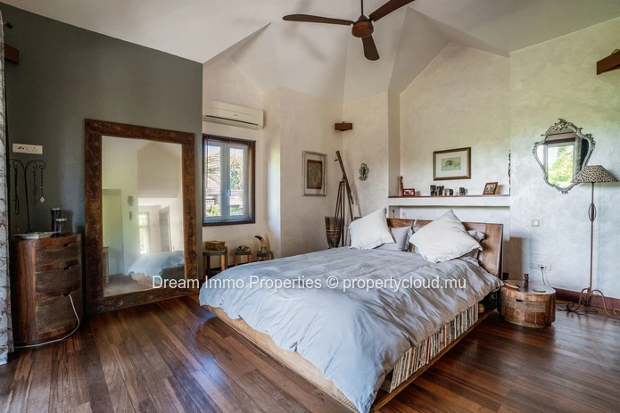 Villa meublée de 3 chambres au cœur de la nature dans le domaine golfique Heritage Villas Valriche à Bel Ombre – Ile ...