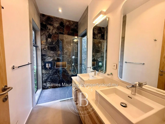 BEL OMBRE – Brand New Villa on Golf Course with Sea View – 4 Bedrooms