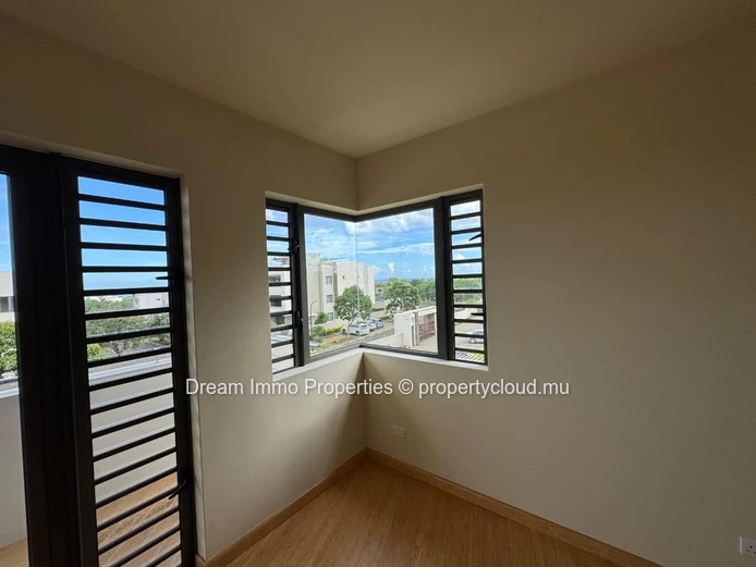 New Penthouse With Access To Private Rooftop With Sea & Mountain Views In Flic En Flac - Mauritius