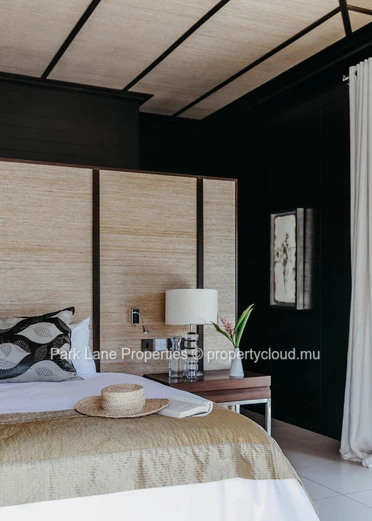 Villa de prestige avec pavillon et accès golf à Anahita – Quartier Lunea