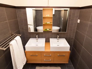 4 Bedroom Townhouse, Duplex