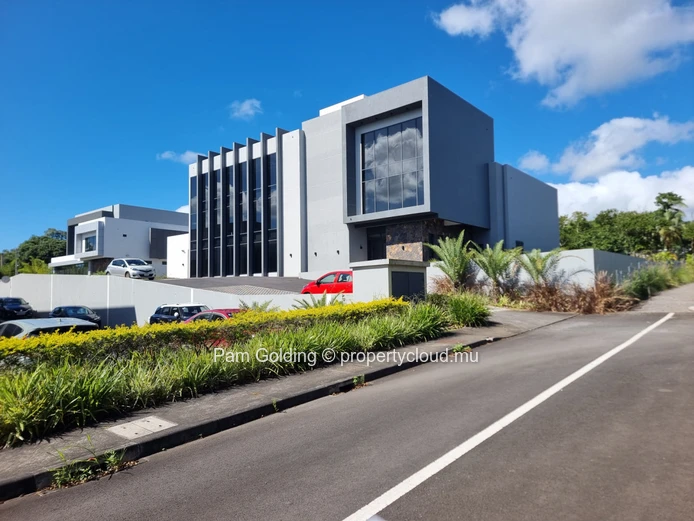 Immeuble de Bureaux Commercials à Louer au Vivea Business Park, Moka