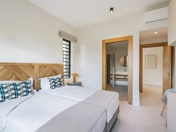 4 Bedroom Villa