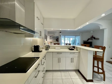 3 Bedroom Townhouse, Duplex