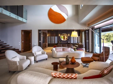 5 Bedroom Villa