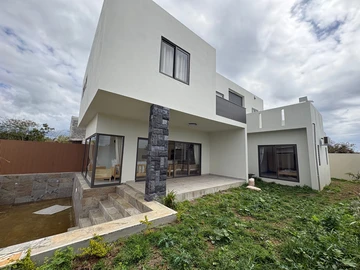 4 Bedroom Townhouse, Duplex