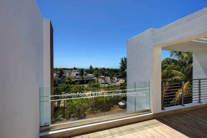 Elegant 3-Bedroom Townhouse in Azuri Nautil – Rooftop with Lagoon Views, Steps from Village