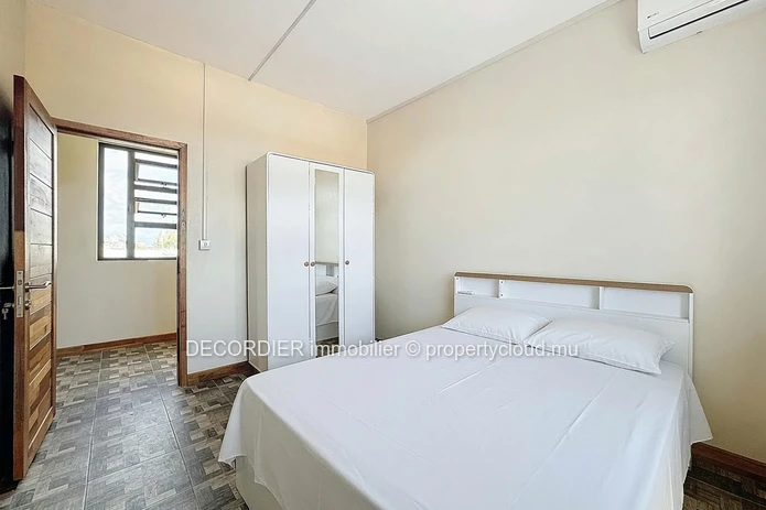 Apartment located on the 2nd floor at 5 minutes walk from the beach