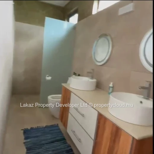 Maison meublée 200m² avec piscine privée à louer à Grand Gaube