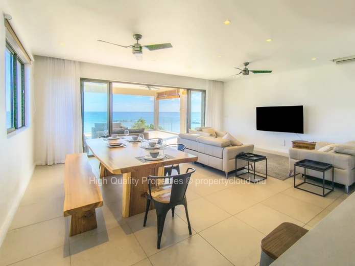 Penthouse de Luxe en Bord de Mer au Trou Aux Biches