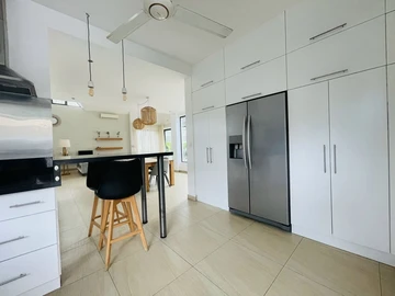 4 Bedroom Villa