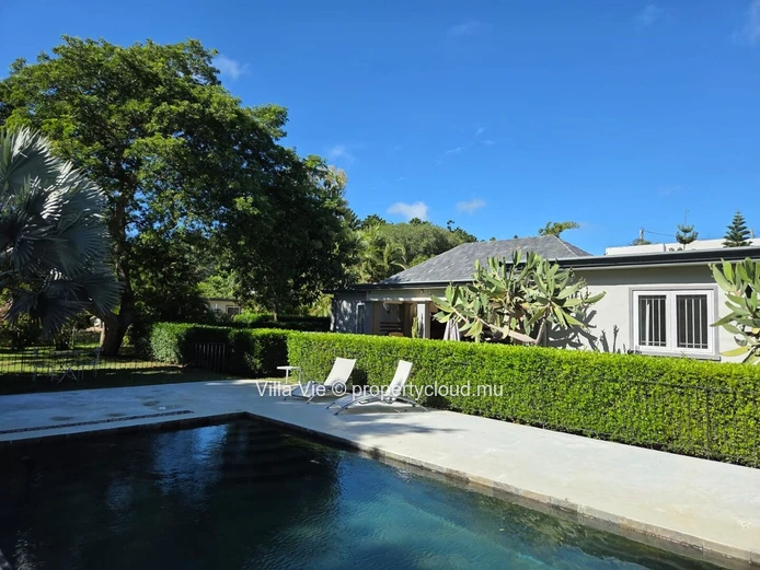 Foret Daruty - Charming 4-bedroom villa with swimming pool and spacious garden
