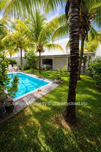 À Vendre – Villa Élégante à Bois Chandelle, Mon Choisy   