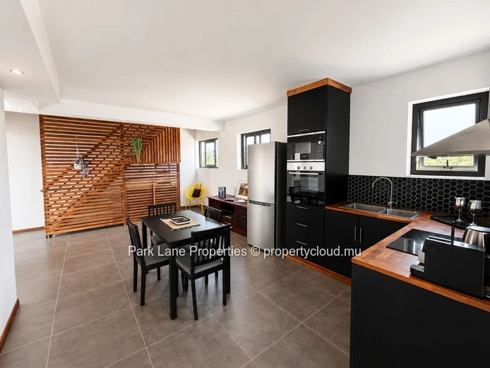Appartement de Type Penthouse avec Rooftop Privatif et Vue Panoramique