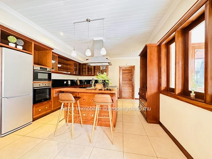 Charming And Intimate Villa