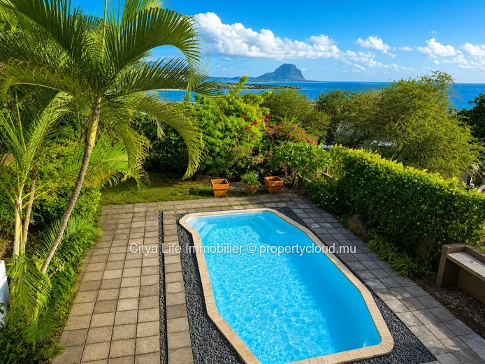 Charmante Maison Familiale avec Piscine et Vue Magnifique