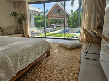 4 Bedroom Villa