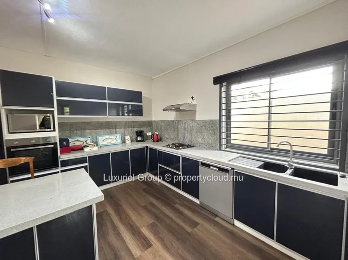 High-End 4 Bedroom En-Suite Villa with Pool – Grand Baie
